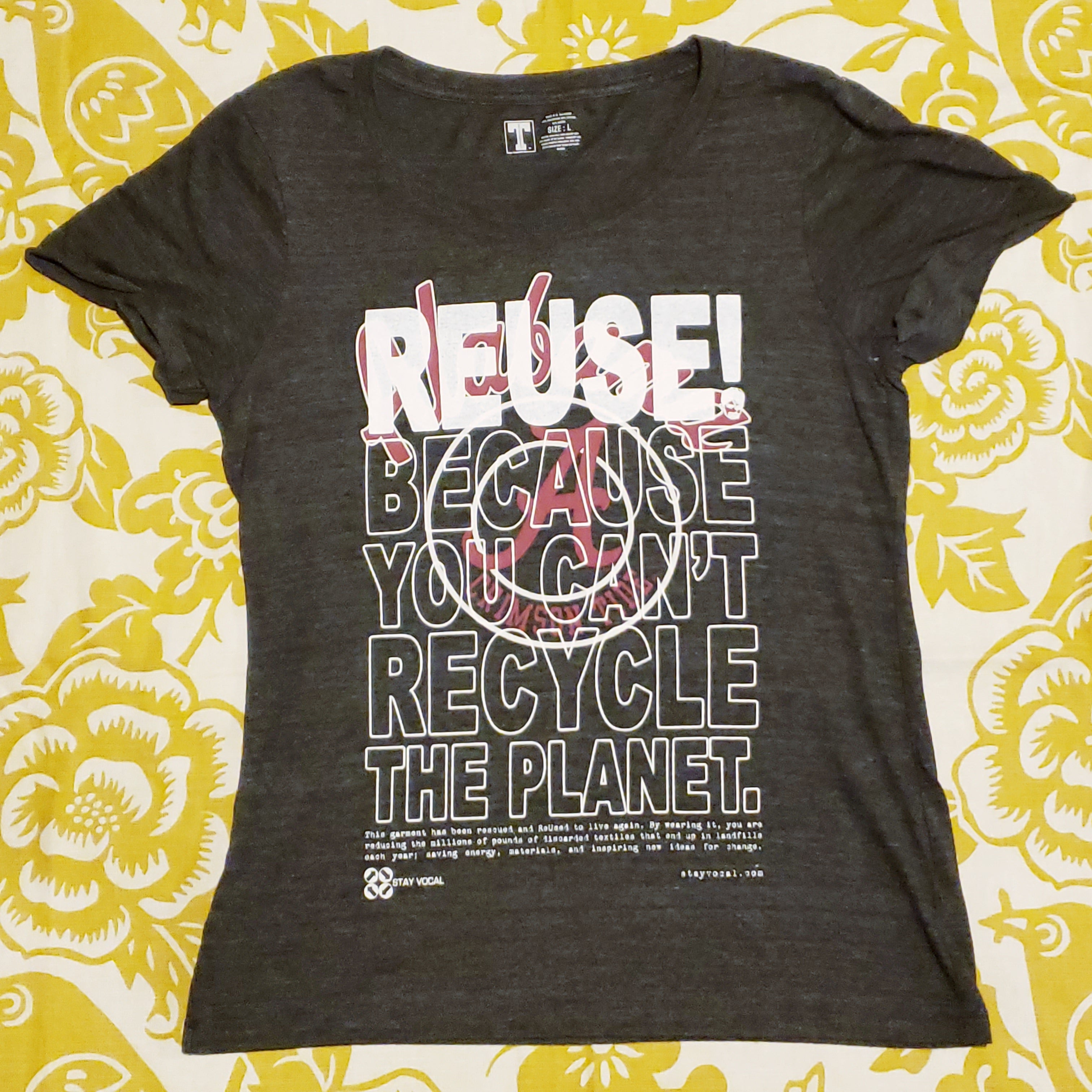 One of a Kind (Women's L) REUSE! Alabama Crimson Tide Circle Logo T-Shirt