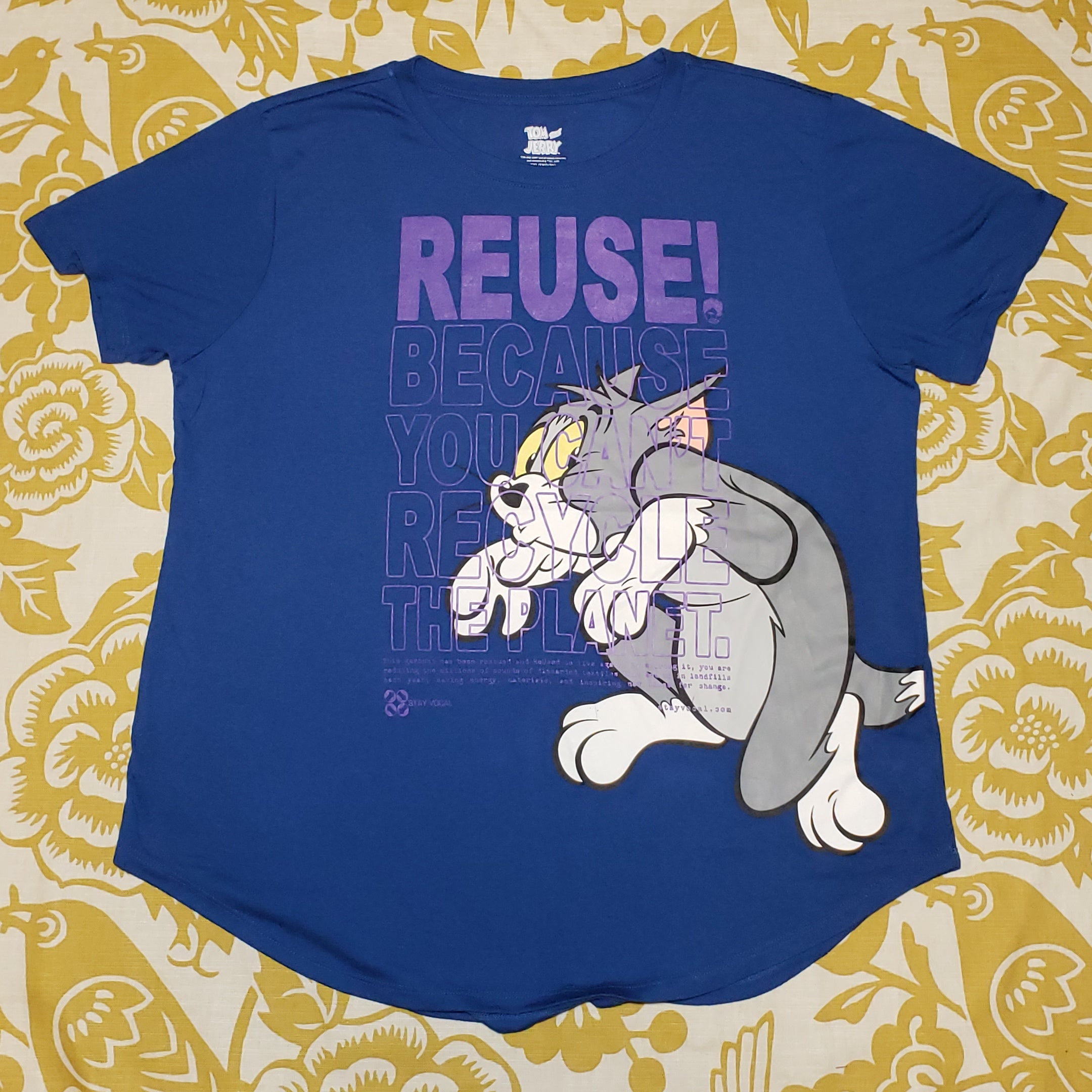 One of a Kind (Women's XXXL) REUSE! Tom & Jerry Sneaky T-Shirt