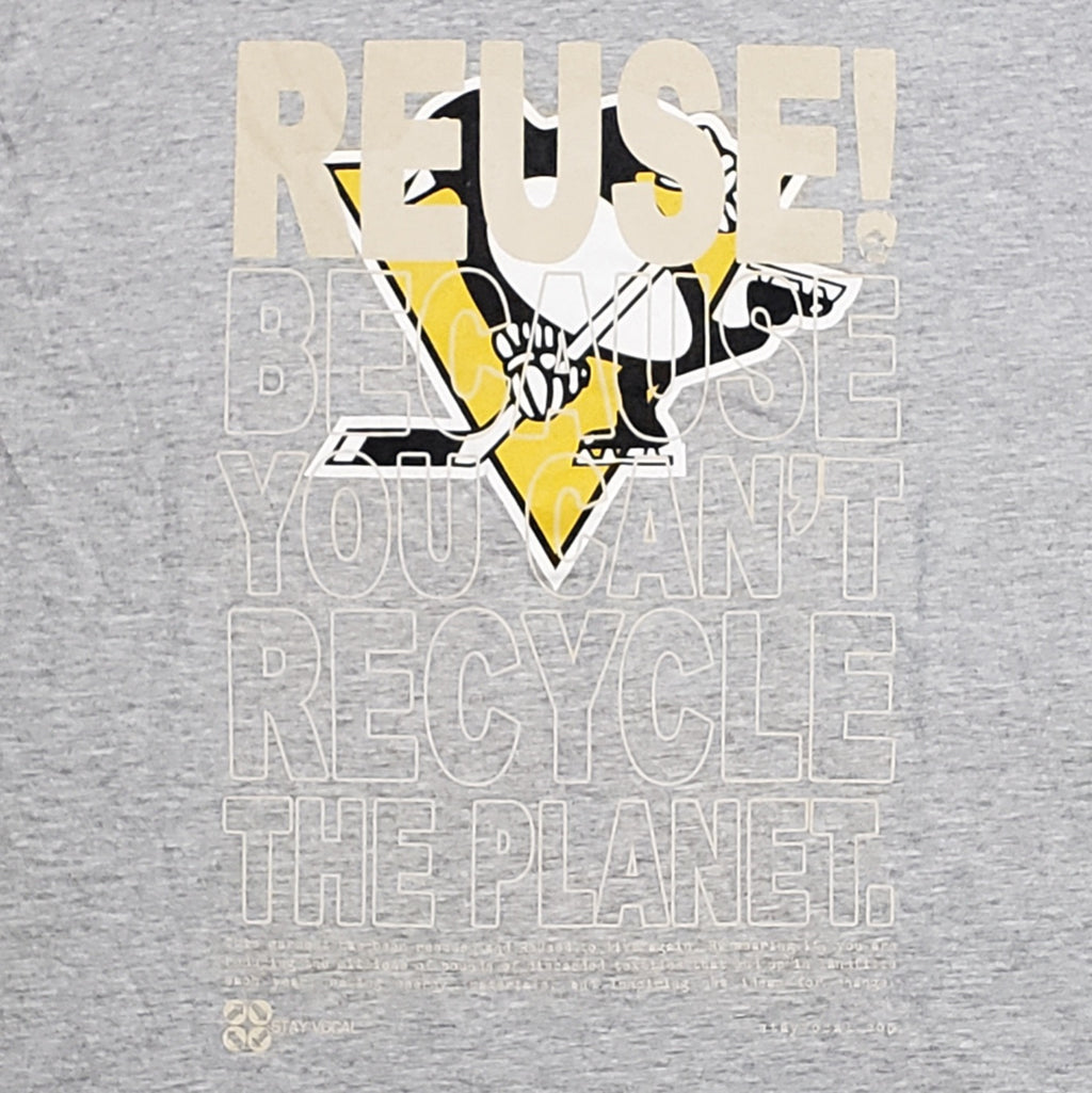 One of a Kind (Men's L) REUSE! Pittsburgh Penguins Logo T-Shirt