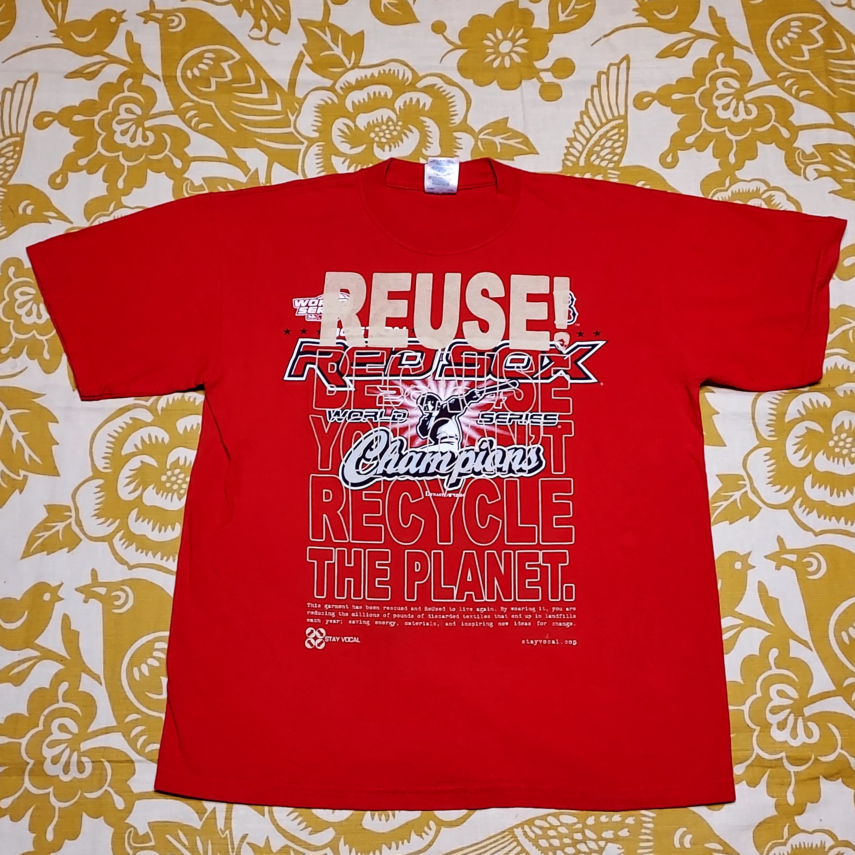 One of a Kind (Men's M) REUSE! Red Sox 2004 World Series Champions T-Shirt
