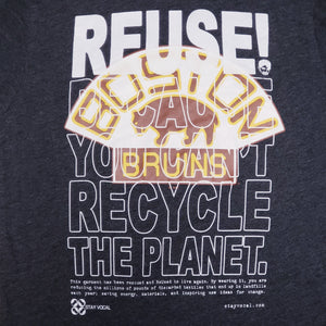 One of a Kind (Men's S) REUSE! Boston Bruins Vintage Logo T-Shirt