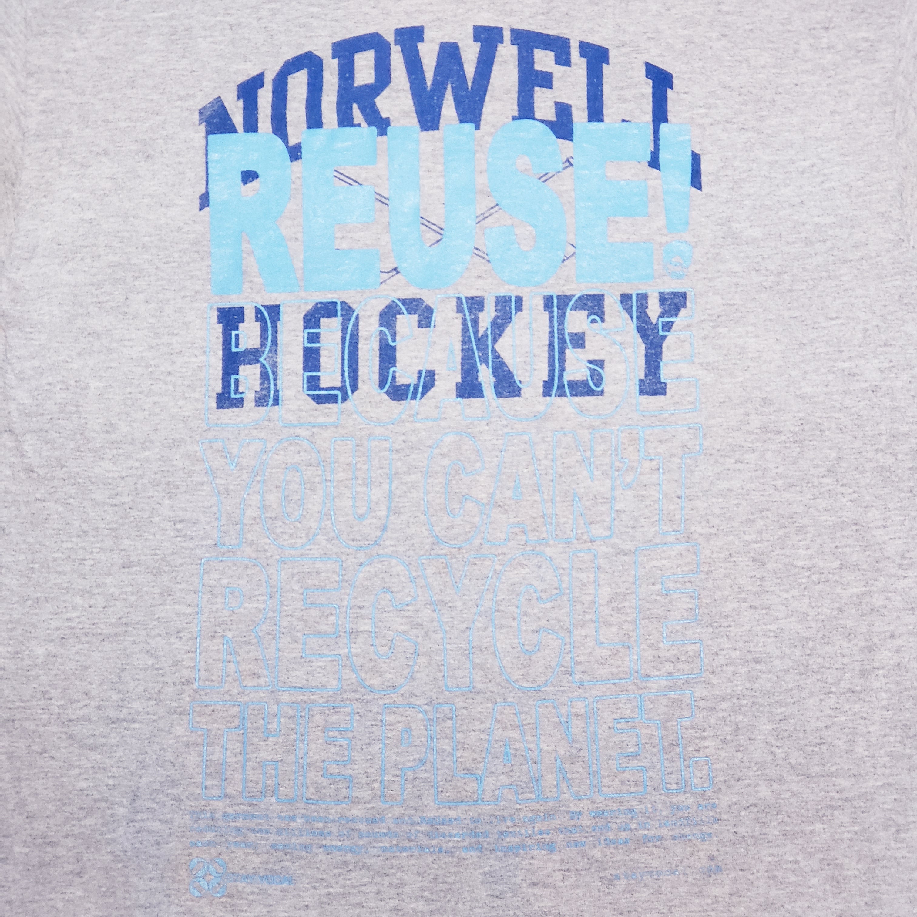 One of a Kind (Men's M) REUSE! Norwell, MA Hockey T-Shirt
