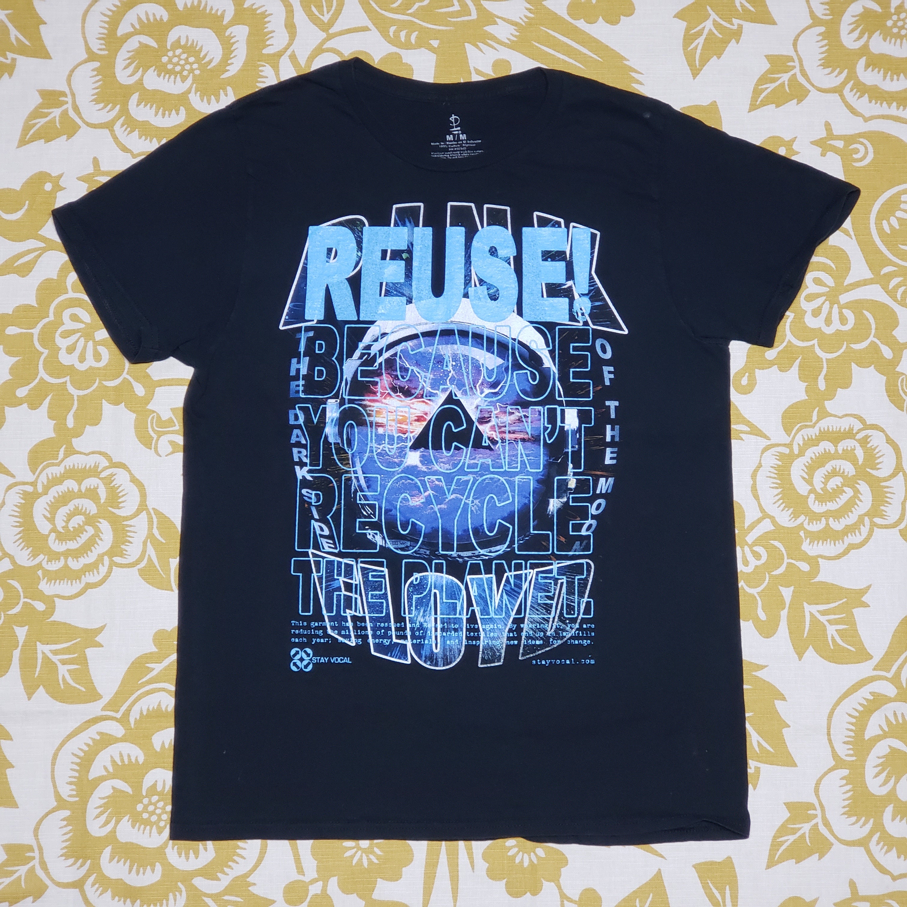 One of a Kind (Men's M) REUSE! Pink Floyd Dark Side of the Moon T-Shirt