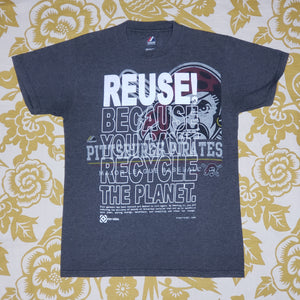 One of a Kind (Men's S) REUSE! Pittsburgh Pirates Face Logo T-Shirt