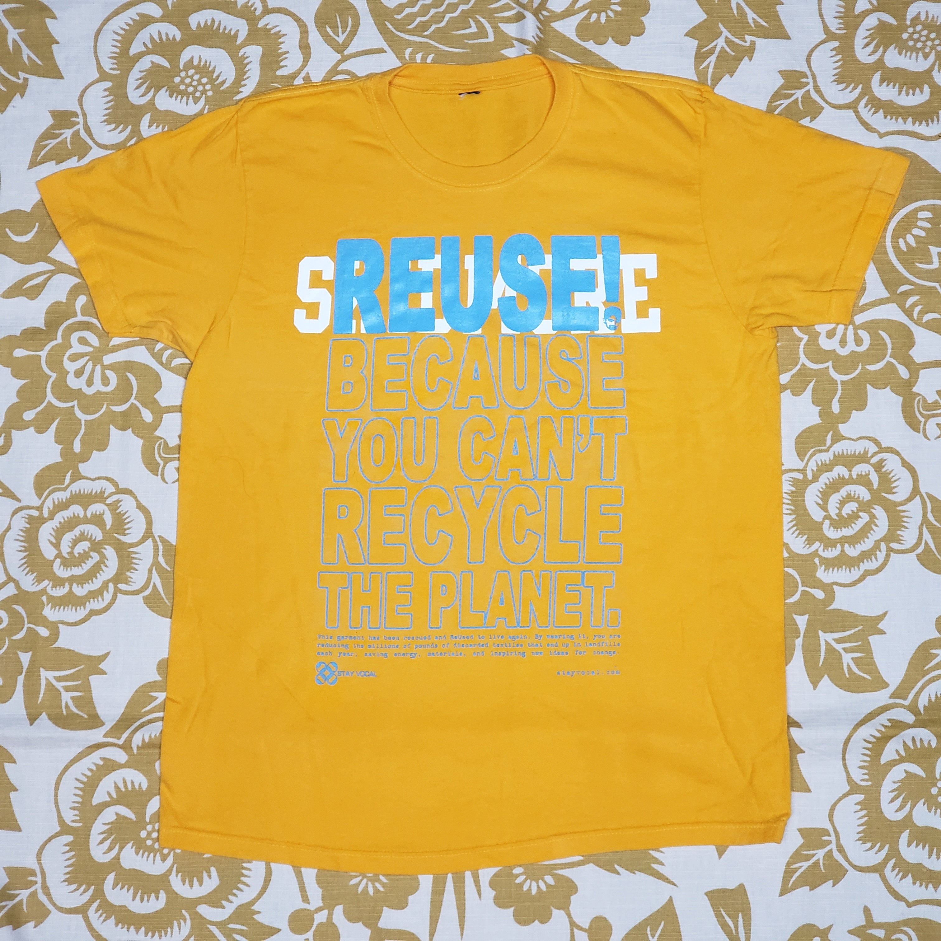 One of a Kind (Men's M) REUSE! Skidmore College T-Shirt