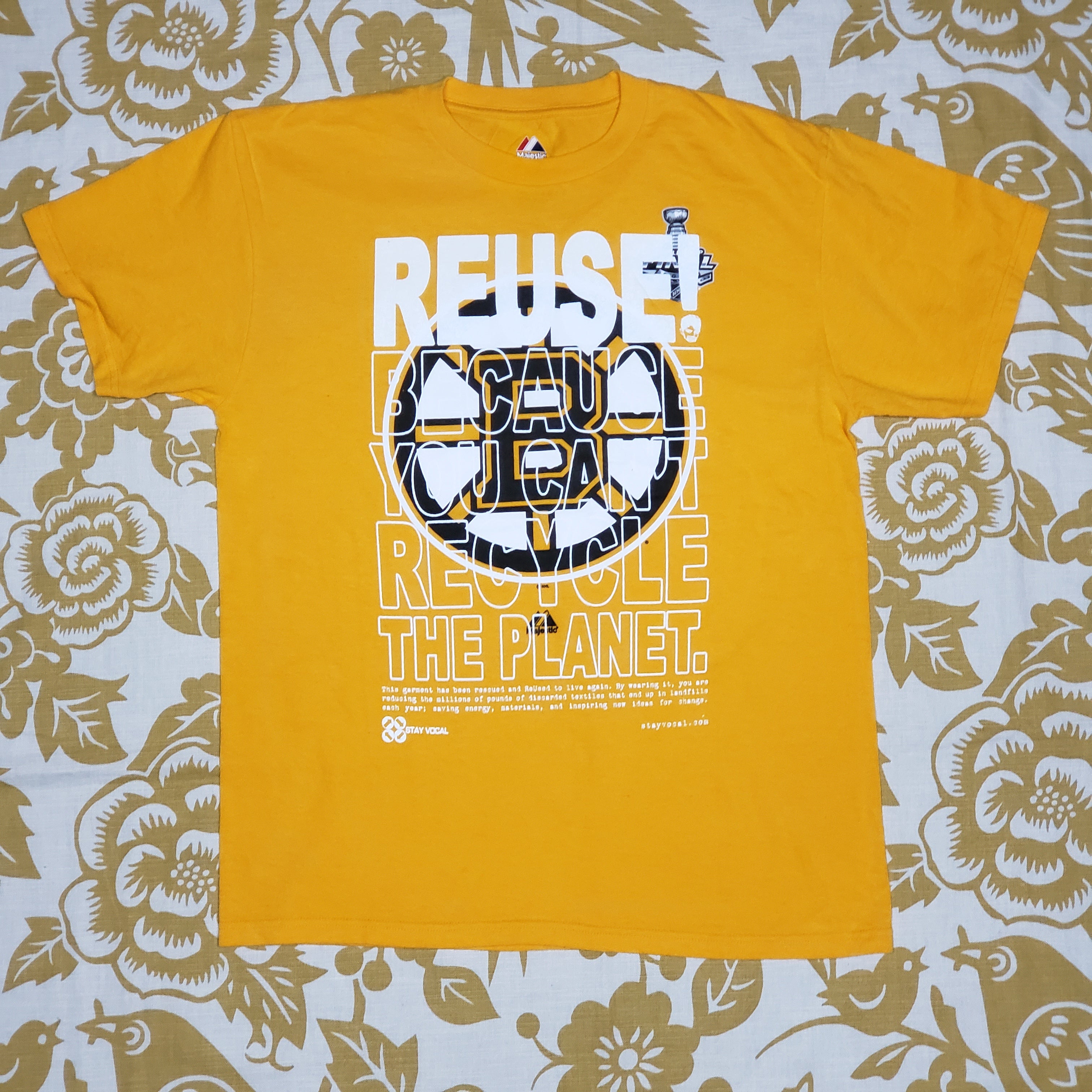 One of a Kind (Men's M) REUSE! Boston Bruins 2011 T-Shirt