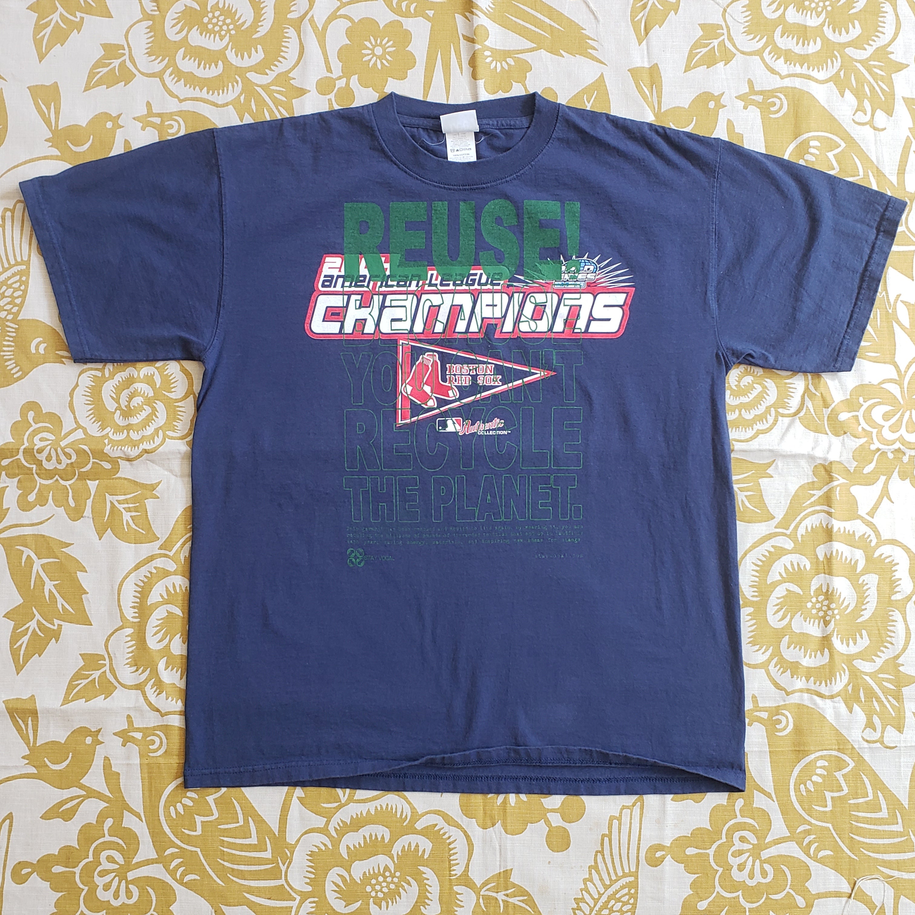 One of a Kind (Men's L) REUSE! Boston Red Sox Baseball 2004 AL Champions T-Shirt